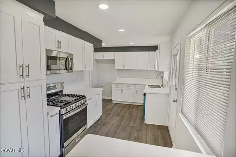 1109 Ave J8 W, Lancaster, CA 93534 photo 4