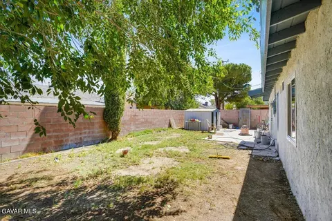 1109 Ave J8 W, Lancaster, CA 93534 photo 12