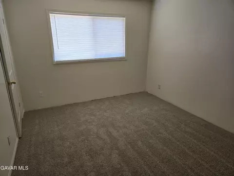 44960 3rd St E, Lancaster, CA 93535 photo 10