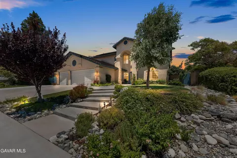 7145 Dana Dr, Palmdale, CA 93551