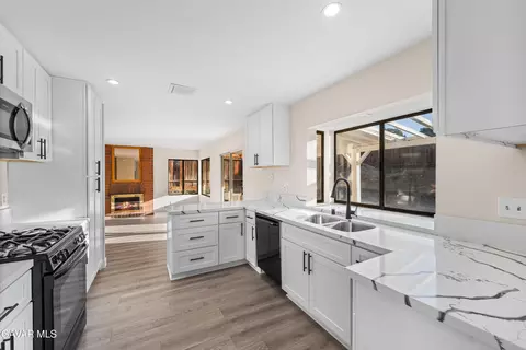 36647 Apache Plume Dr, Palmdale, CA 93550 photo 17
