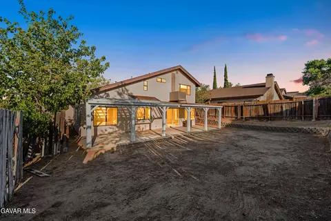 36647 Apache Plume Dr, Palmdale, CA 93550 photo 2