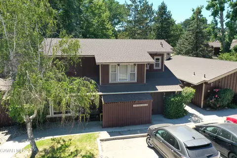 77 Meadow Lakes Dr, Tehachapi, CA 93561 photo 1