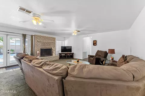 44344 Elm Ave, Lancaster, CA 93534 photo 15