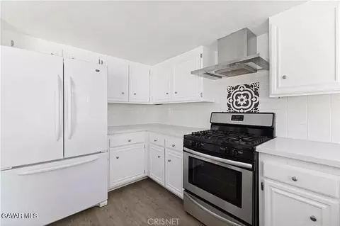 Kitchen - 732 Trixis Ave, Lancaster, CA 93534 photo 3 of 3