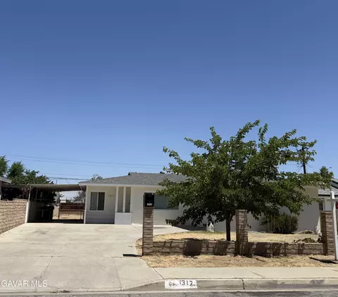 1317 Avenue R3 E, Palmdale, CA 93550 photo 3
