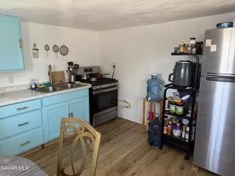 Kitchen - 2515 East Avenue I #E25, Lancaster, CA 93535 photo 2 of 2