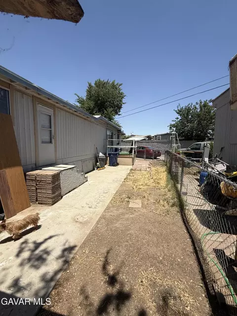 Exterior - 2515 East Avenue I #E25, Lancaster, CA 93535 photo 5 of 5