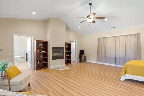 28900 Bear Valley Rd, Tehachapi, CA 93561 photo 24