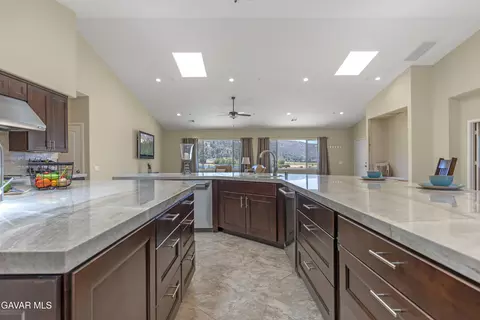 28900 Bear Valley Rd, Tehachapi, CA 93561 photo 13