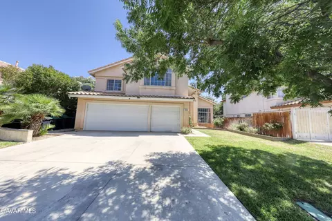 2802 Pillsbury St W, Lancaster, CA 93536