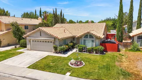 44505 Shadowcrest Dr, Lancaster, CA 93536 photo 5