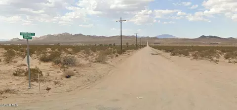 Vic Porter Rd & Autumn Dr, Lucerne Valley, CA 92356