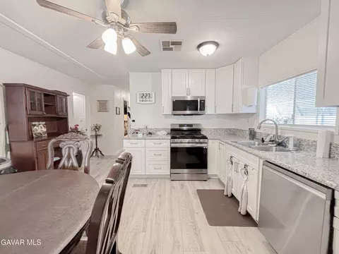 43850 N 20th St E #238, Lancaster, CA 93535 photo 10