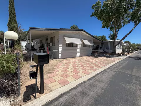 43850 N 20th St E #238, Lancaster, CA 93535 photo 2