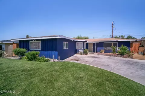 43926 Third St E, Lancaster, CA 93535 photo 2
