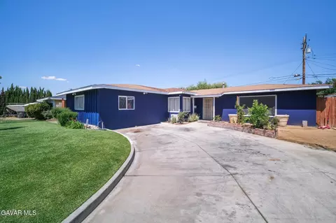 43926 Third St E, Lancaster, CA 93535 photo 3