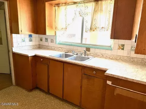 2101 Inyo St, Mojave, CA 93501 photo 13