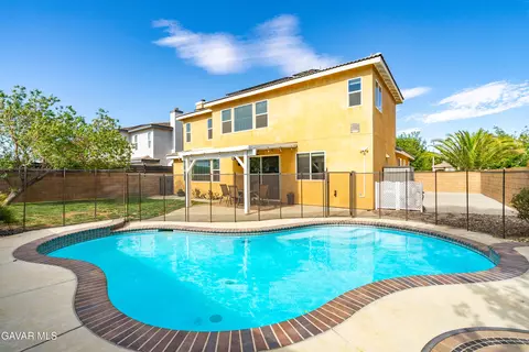 43145 62nd St, Lancaster, CA 93536