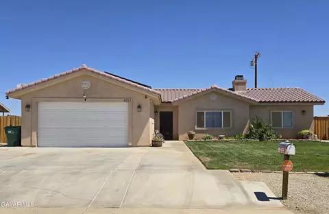8313 Redwood Blvd, California City, CA 93505