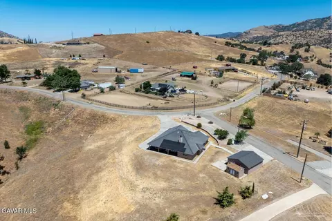 View/Area - 23309 Tak Ct, Tehachapi, CA 93561 photo 13 of 15
