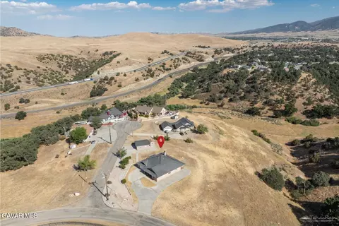 View/Area - 23309 Tak Ct, Tehachapi, CA 93561 photo 6 of 15