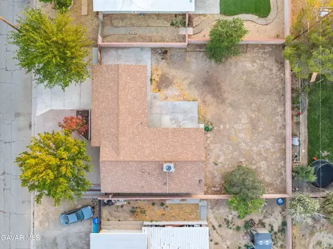 View/Area - 2017 Newgrove St W, Lancaster, CA 93536 photo 1 of 6