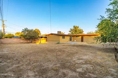 Exterior - 2017 Newgrove St W, Lancaster, CA 93536 photo 8 of 18