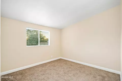 Bedroom - 2017 Newgrove St W, Lancaster, CA 93536 photo 3 of 4