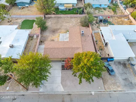 View/Area - 2017 Newgrove St W, Lancaster, CA 93536 photo 3 of 6