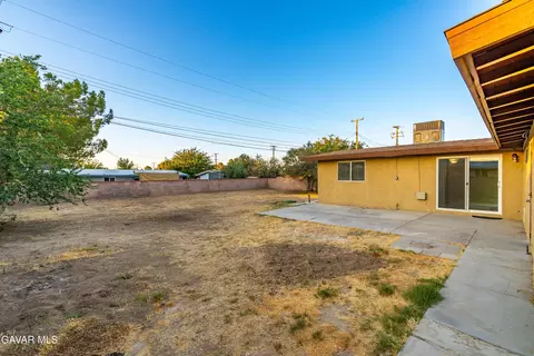 Exterior - 2017 Newgrove St W, Lancaster, CA 93536 photo 4 of 18