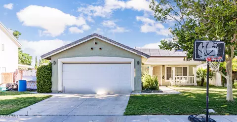 2839 Minford St, Lancaster, CA 93536