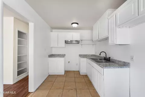 43331 Fairglen Rd, Lancaster, CA 93535 photo 13