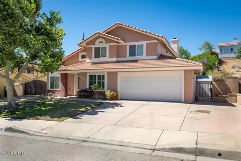 4722 Sungate Dr, Palmdale, CA 93551