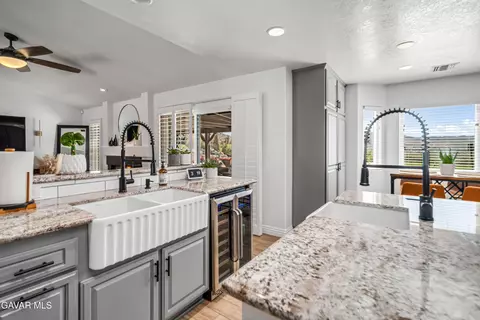 Kitchen - 32175 Cedarcroft Rd, Acton, CA 93510 photo 3 of 6