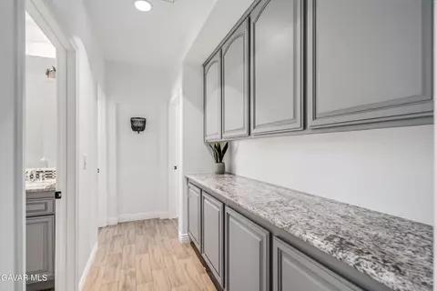 Entry Way - 32175 Cedarcroft Rd, Acton, CA 93510 photo 3 of 3