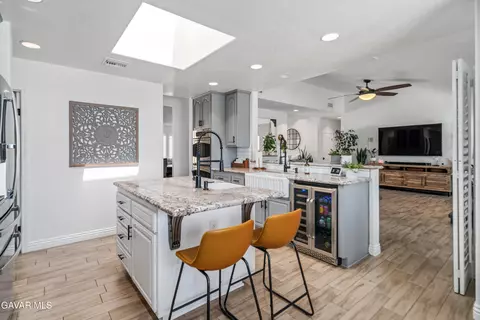 Kitchen - 32175 Cedarcroft Rd, Acton, CA 93510 photo 6 of 6