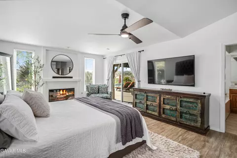 Bedroom - 32175 Cedarcroft Rd, Acton, CA 93510 photo 3 of 3