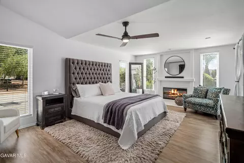 Bedroom - 32175 Cedarcroft Rd, Acton, CA 93510 photo 1 of 3