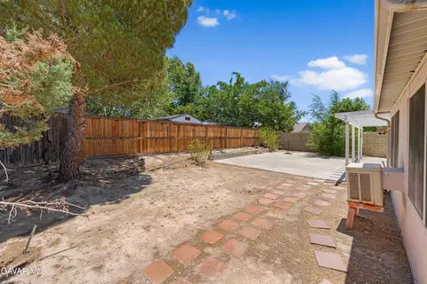 44242 Brandon Thomas Way, Lancaster, CA 93536 photo 30