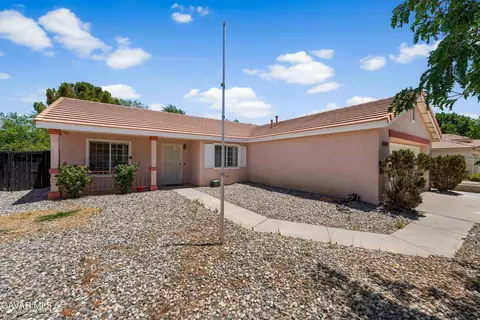 44242 Brandon Thomas Way, Lancaster, CA 93536 photo 3