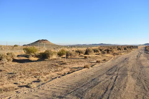 15 Th St E Vic Reed Ave, Mojave, CA 93501
