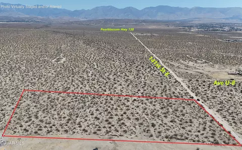 141 St E, Pearblossom, CA 93553