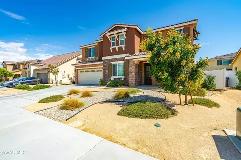 2050 Helconia Ct, Palmdale, CA 93551 photo 4
