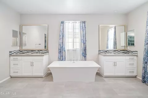 2050 Helconia Ct, Palmdale, CA 93551 photo 39