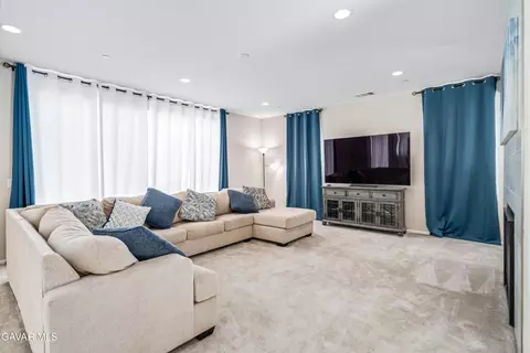 2050 Helconia Ct, Palmdale, CA 93551 photo 14