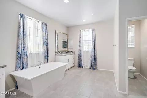 2050 Helconia Ct, Palmdale, CA 93551 photo 42