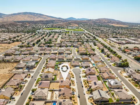 2050 Helconia Ct, Palmdale, CA 93551 photo 57