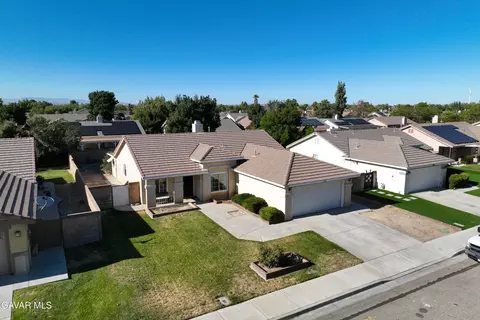 6231 Jasper Ct, Lancaster, CA 93536