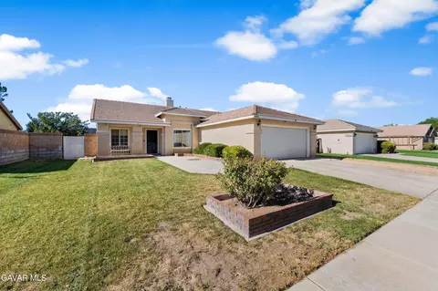 6231 Jasper Ct, Lancaster, CA 93536 photo 3